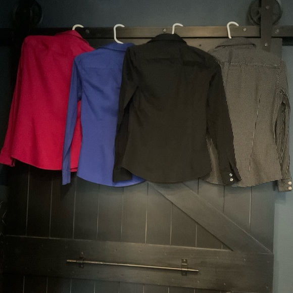 Banana Republic Women’s Dress Shirts - Bundle of 4 - Picture 2 of 12